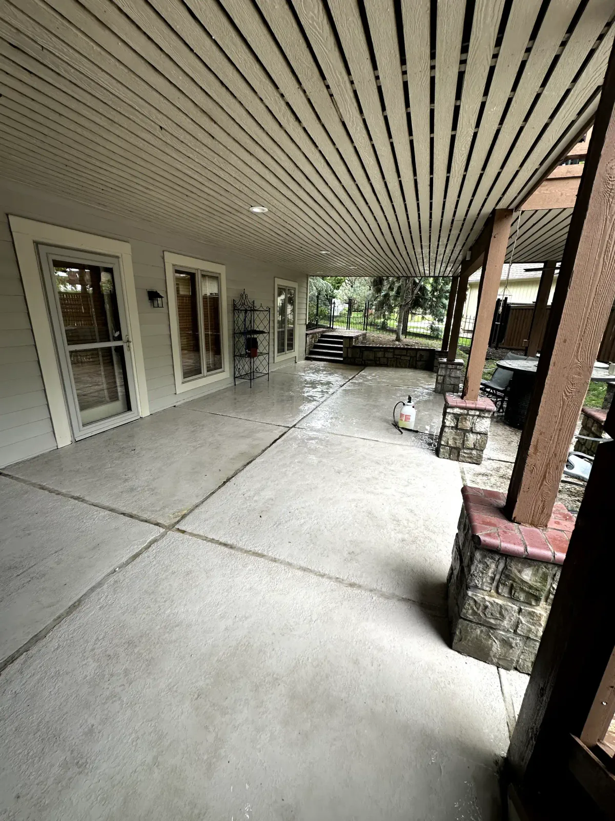 Eaves, soffits, and fascia cleaning